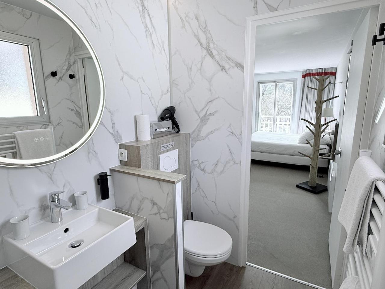 Hotel Beau Soleil Порник Екстериор снимка