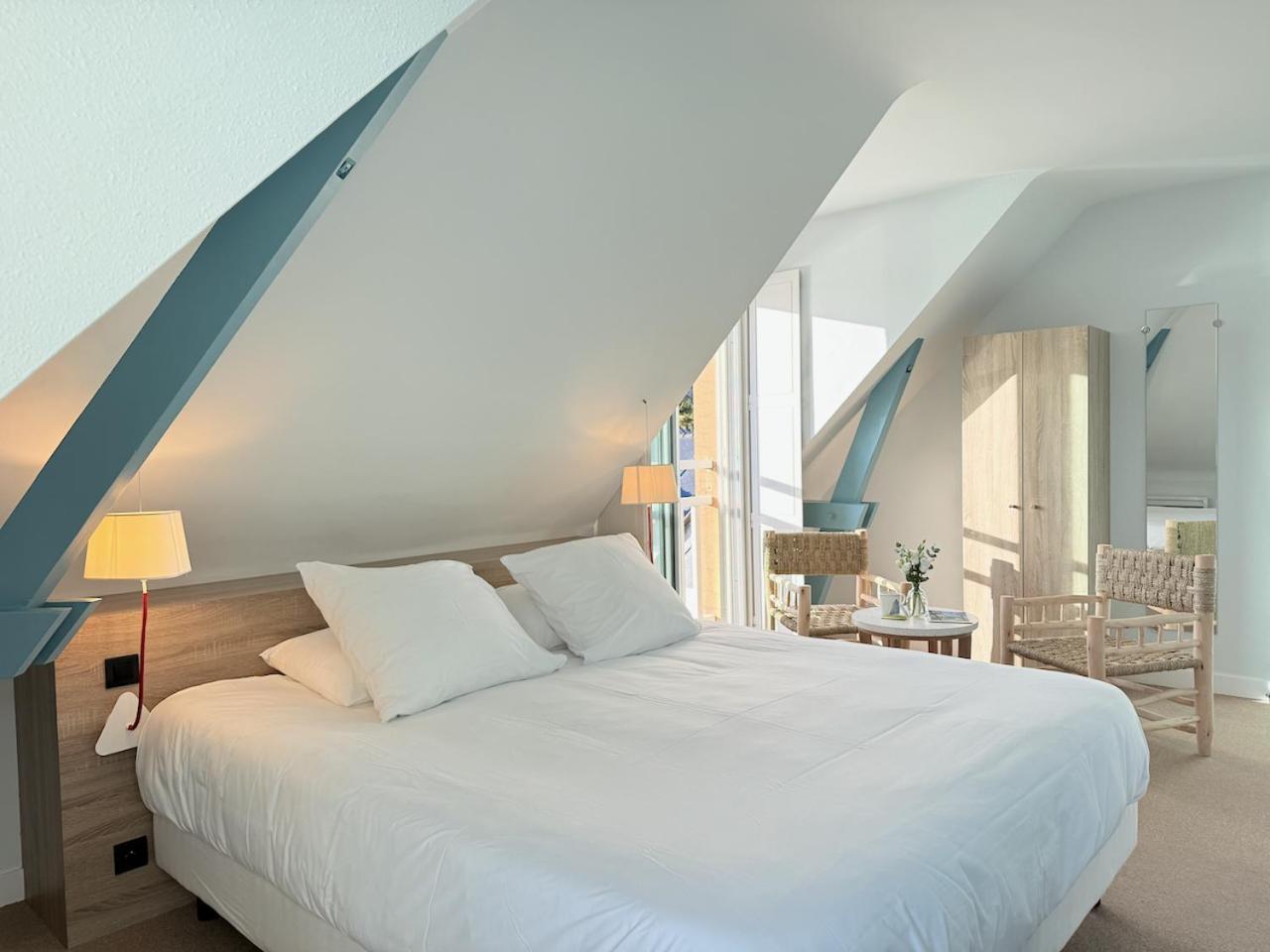 Hotel Beau Soleil Порник Екстериор снимка