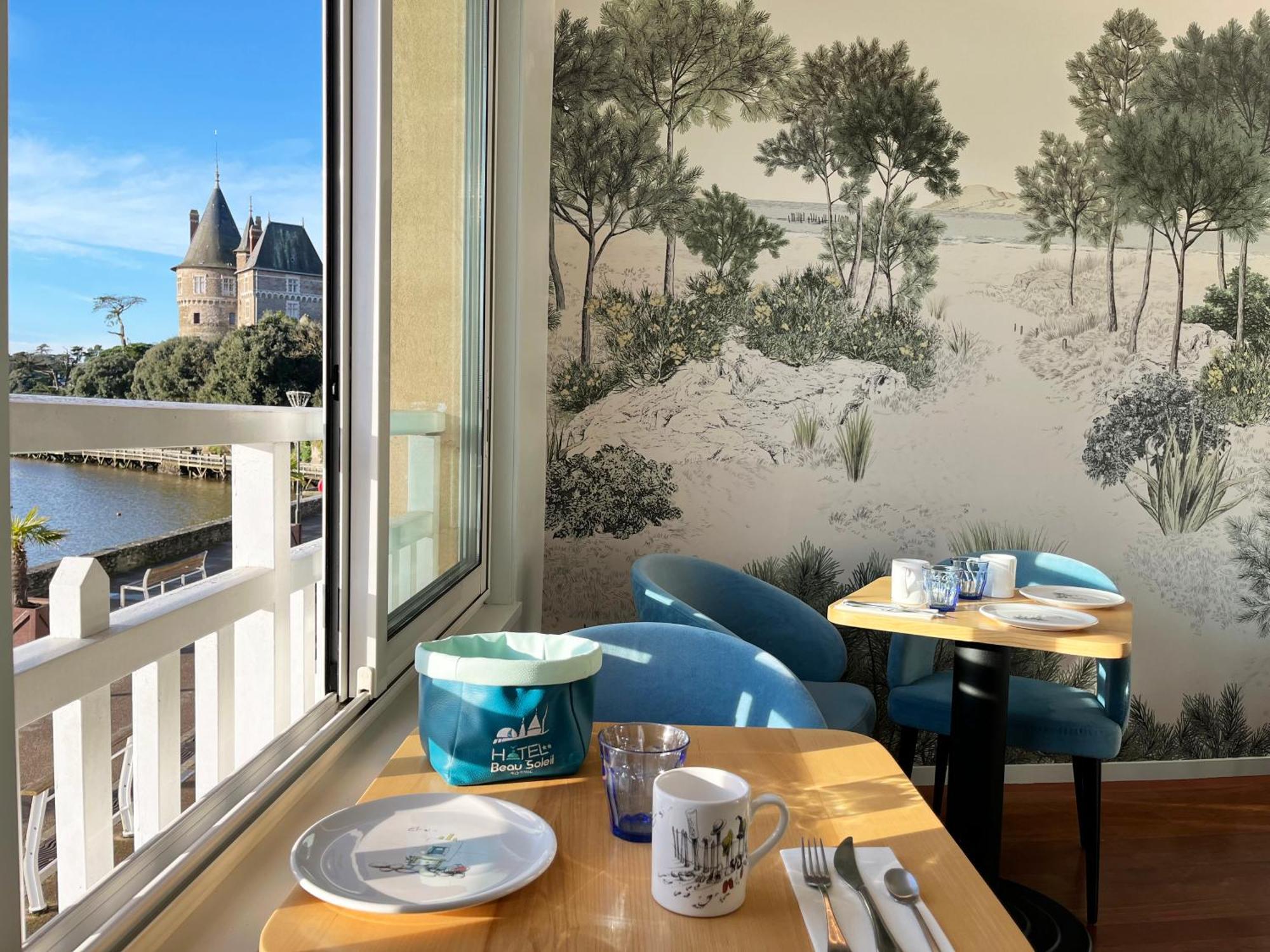 Hotel Beau Soleil Порник Екстериор снимка